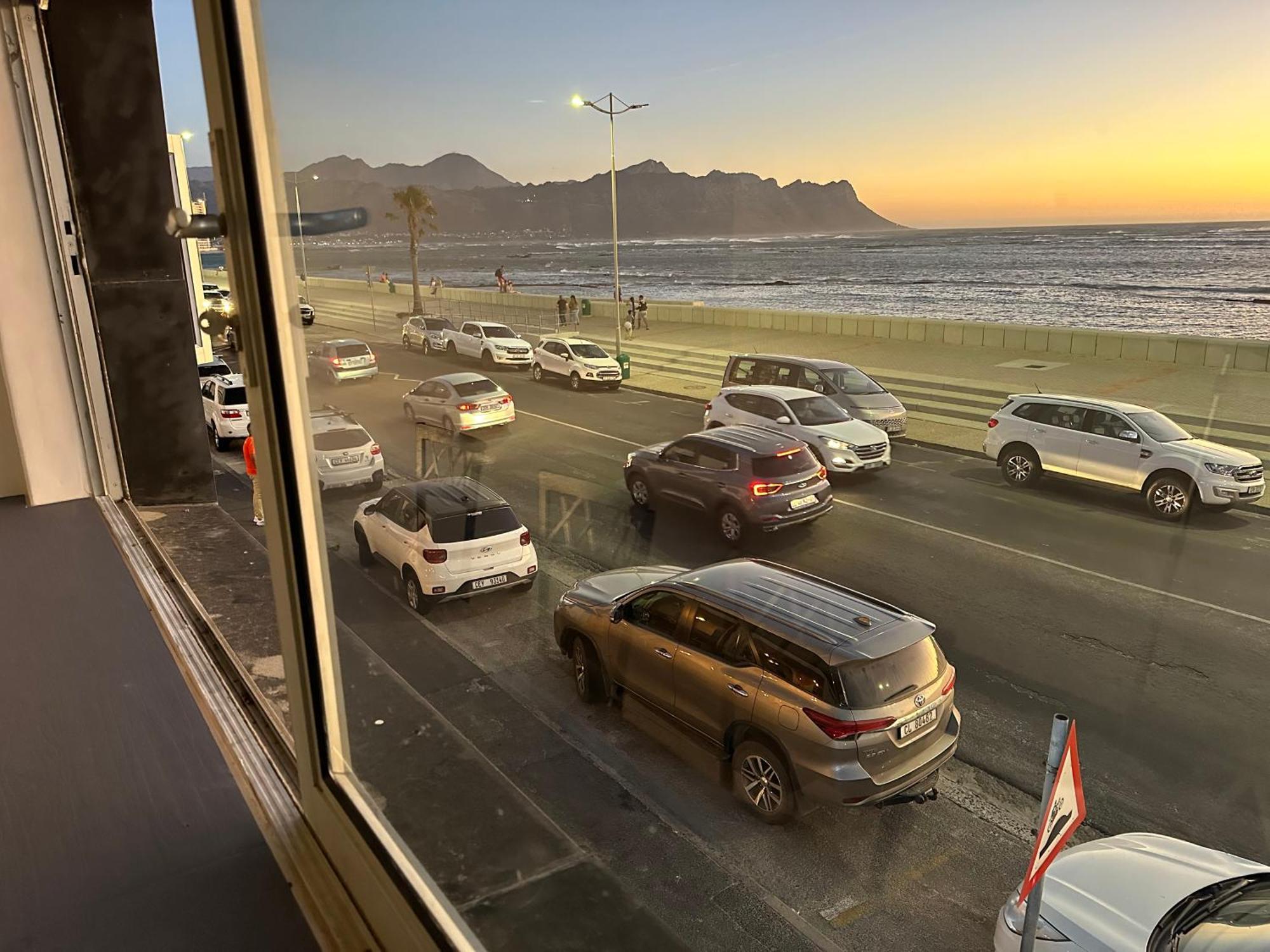 113 Road- 1 Bedroom Unit Cape Town